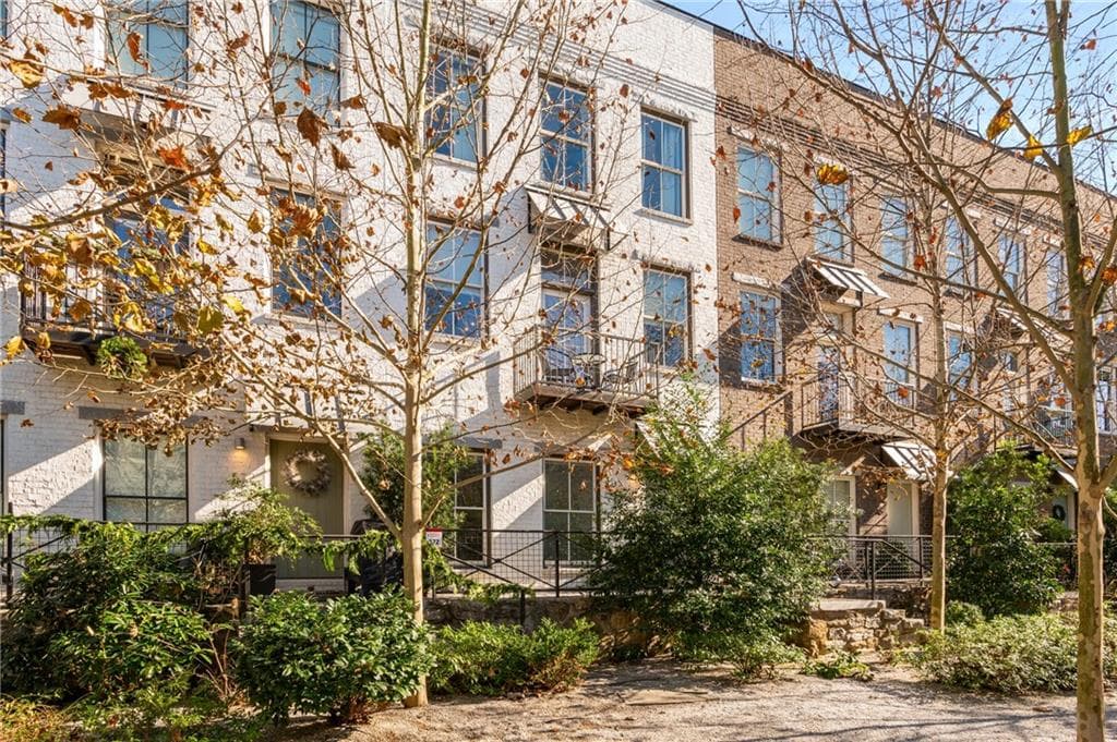 4 bedroom, 4 bathroom townhouse sold at 574 Bismark Road, Atlanta, GA 30324
