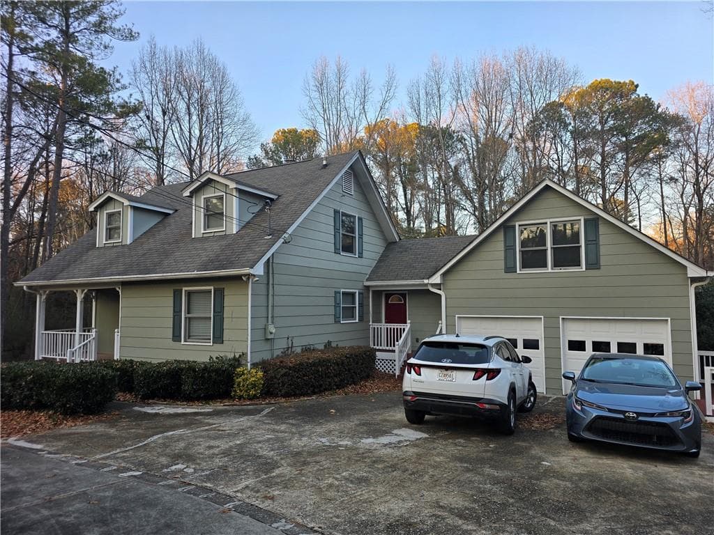 3 bedroom, 4 bathroom, 2,514 sq ft single family residence sold at 1821 N Oak Drive, Lawrenceville, GA 30044