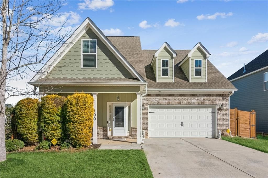 4 bedroom, 3 bathroom single family residence sold at 100 Orchard Lane, Covington, GA 30014