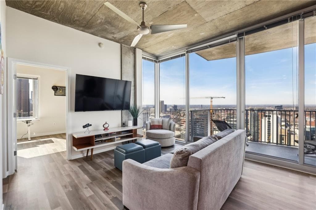 2 bedroom, 2 bathroom condominium sold at 860 Peachtree Street 2618, Atlanta, GA 30308