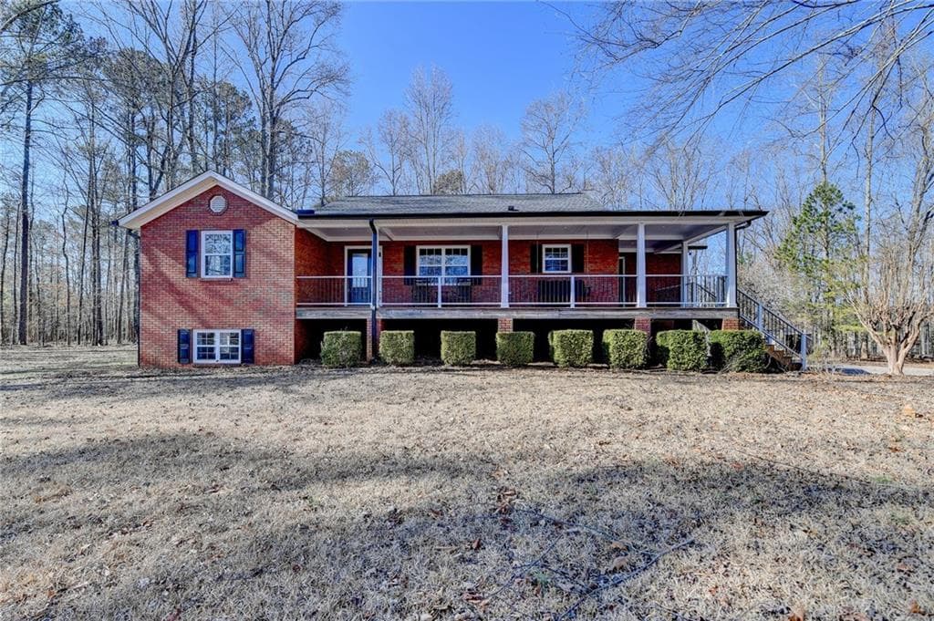 5 bedroom, 4 bathroom, 4,078 sq ft single family residence sold at 5326 Pickens Road, Powder Springs, GA 30127