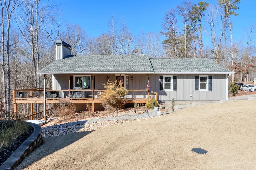 3 bedroom, 2 bathroom, 1,798 sq ft single family residence sold at 7733 Elm Circle, Murrayville, GA 30564