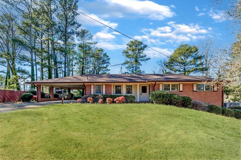 1899 King Alfred Drive, Atlanta, GA 30331 — most recent listing photo
