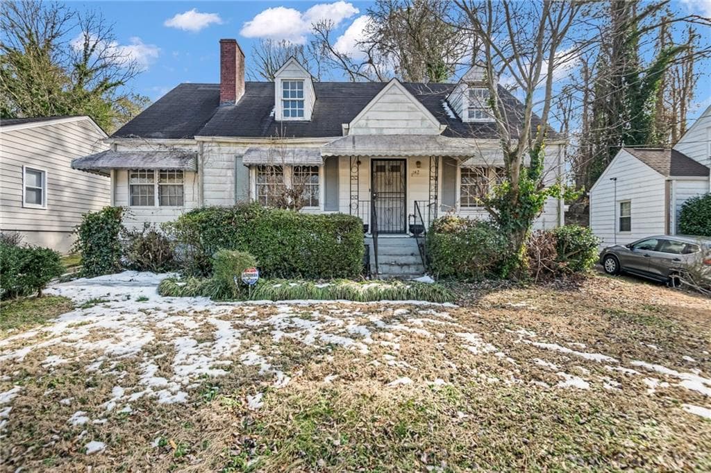 3 bedroom, 3 bathroom, 1,428 sq ft single family residence for sale at 1142 Cahaba Drive, Atlanta, GA 30311