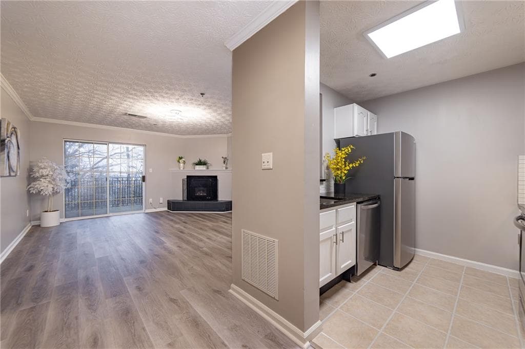 1 bedroom, 1 bathroom condominium sold at 970 Sidney Marcus Boulevard 2113, Atlanta, GA 30324