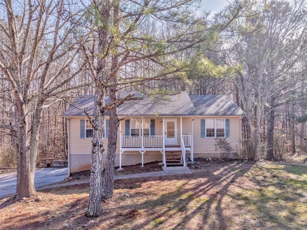 3 bedroom, 2 bathroom single family residence sold at 396 Southern Trace Drive, Rockmart, GA 30153