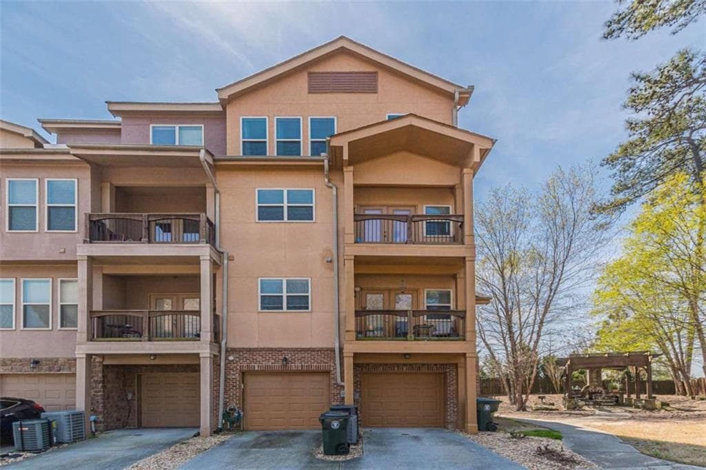 2 bedroom, 3 bathroom townhouse sold at 3021 QUANTUM Lane 2, Chamblee, GA 30341