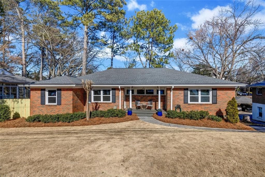 duplex sold at 582 Wimbledon Road, Atlanta, GA 30324