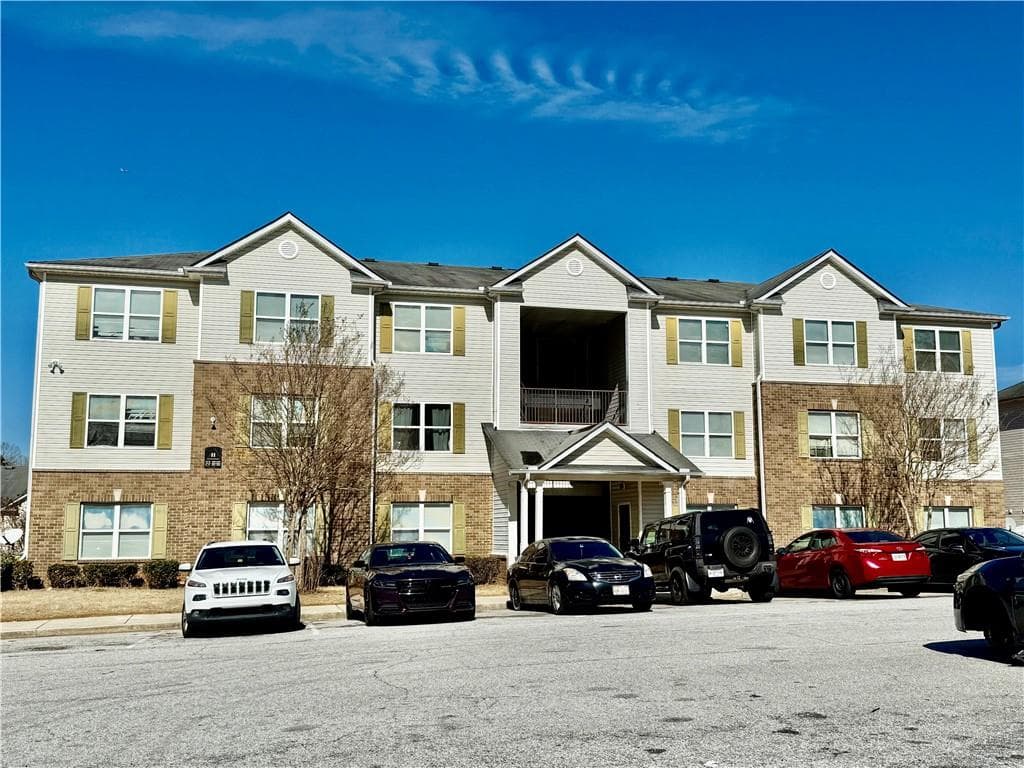3 bedroom, 2 bathroom condominium sold at 7302 Waldrop Place, Decatur, GA 30034