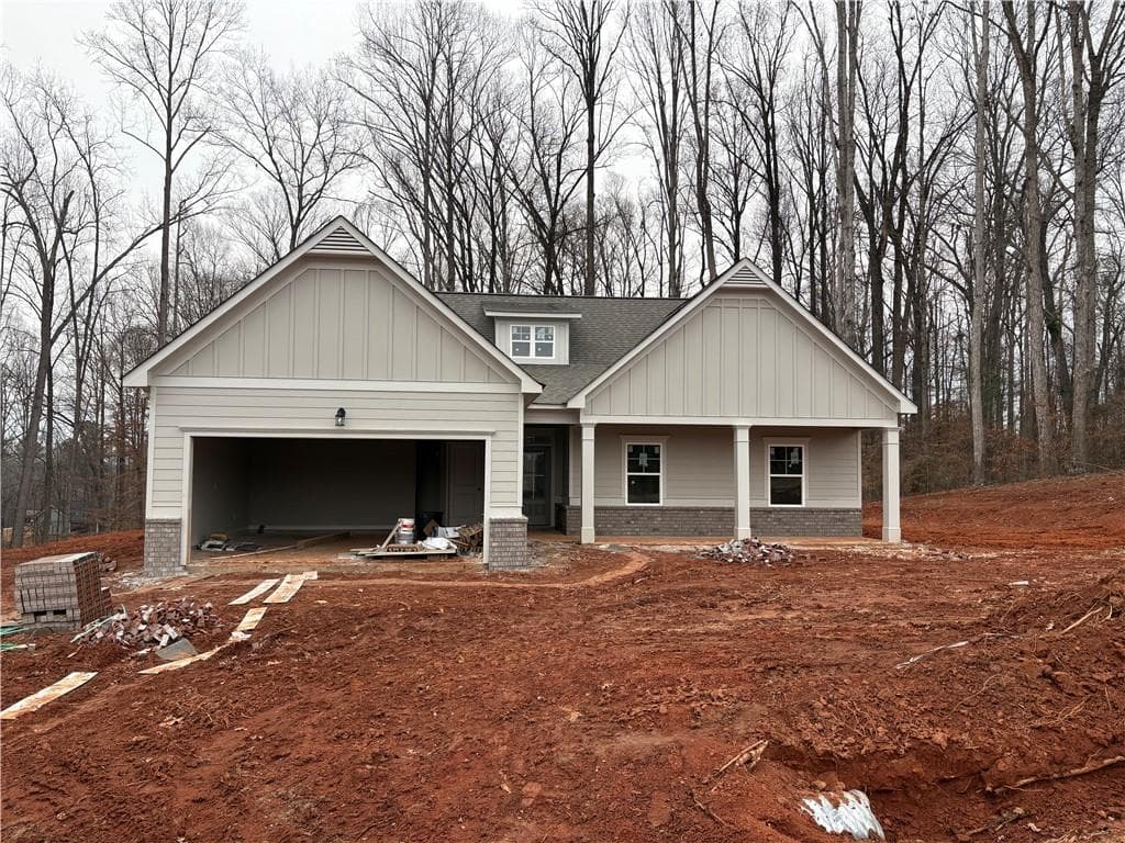4 bedroom, 2 bathroom, 1,900 sq ft single family residence sold at 124 Mountain Creek Lane, Maysville, GA 30558