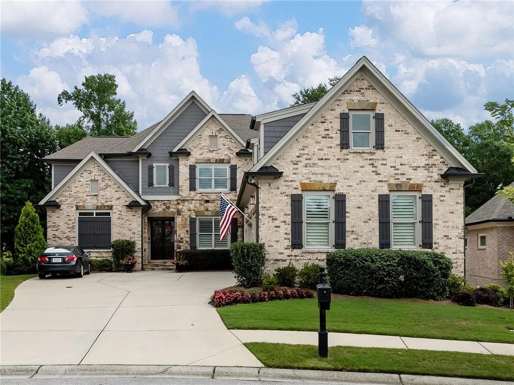 5681 Autumn Flame Drive, Braselton, GA 30517 — most recent listing photo