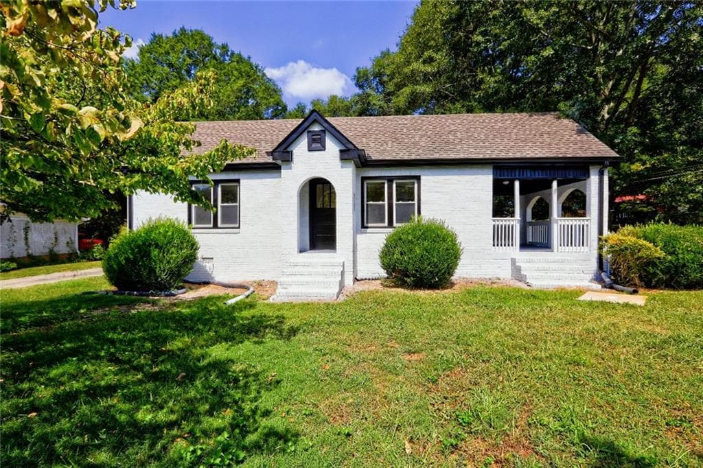 3 bedroom, 1 bathroom single family residence sold at 825 E College Street, Bowdon, GA 30108