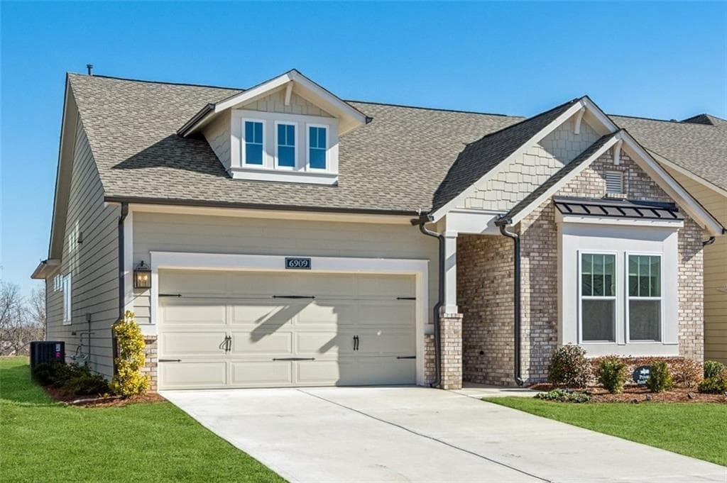 6909 River Rock Drive, Flowery Branch, GA 30542 — most recent listing photo