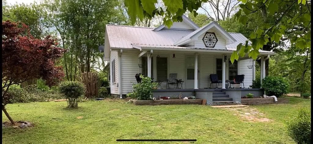 3 bedroom, 1 bathroom single family residence sold at 4667 HIGHWAY 51, Lula, GA 30554