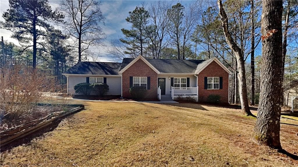 3 bedroom, 2 bathroom single family residence sold at 2212 Ashton Drive, Villa Rica, GA 30180