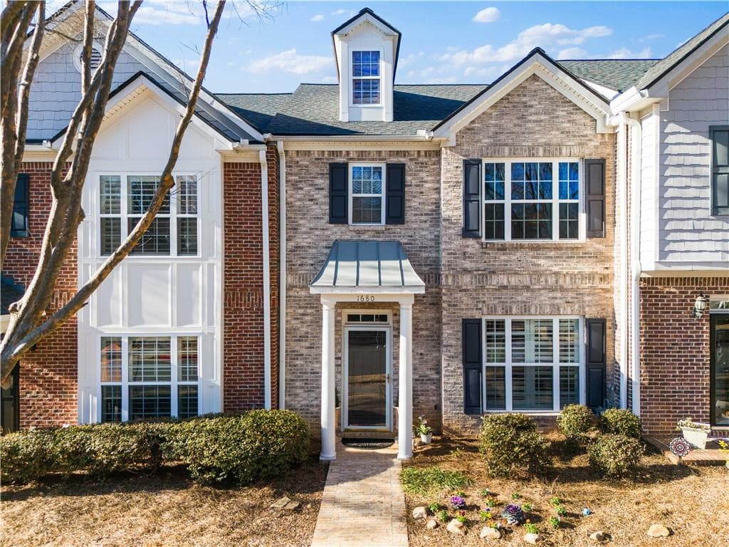 3 bedroom, 3 bathroom condominium sold at 1680 Perserverence Hill Circle 23, Kennesaw, GA 30152
