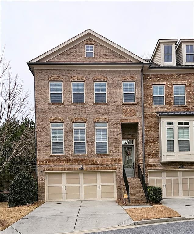 4 bedroom, 4 bathroom, 2,773 sq ft townhouse sold at 1048 Township Square, Alpharetta, GA 30022