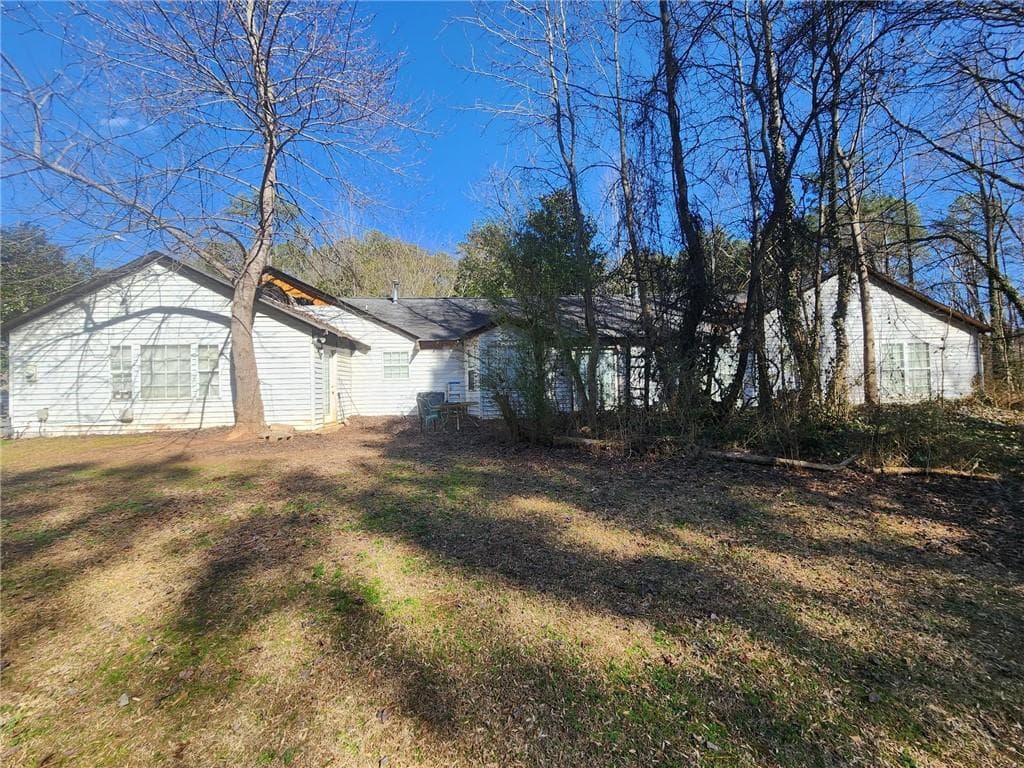 3 bedroom, 3 bathroom, 2,517 sq ft single family residence sold at 6287 Silver Creek Lane, Austell, GA 30168