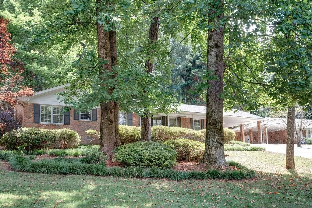 3 bedroom, 2 bathroom single family residence sold at 3449 Palace Court, Tucker, GA 30084