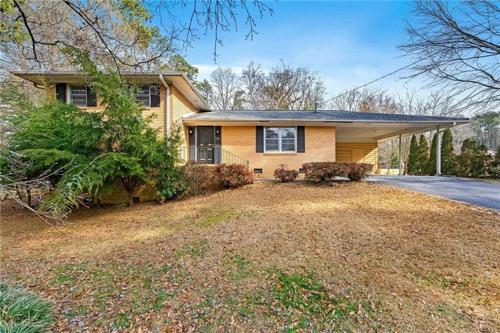 3 bedroom, 2 bathroom single family residence sold at 798 Woodvalley Road, Mableton, GA 30126