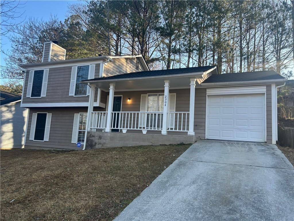 3 bedroom, 2 bathroom single family residence sold at 2304 Hampton Drive, Decatur, GA 30035