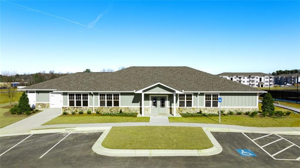 3 bedroom, 3 bathroom, 1,652 sq ft other for rent at 100 Harvest Grove Lane Hayes, Calhoun, GA 30701 for $1,941 a month — photo 2