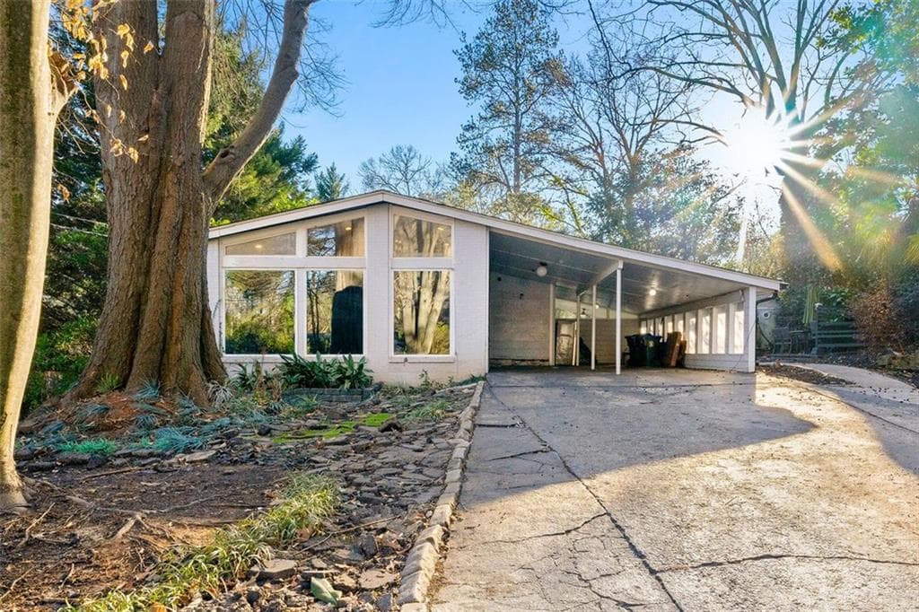 3 bedroom, 2 bathroom single family residence for rent at 2123 PLASTER, Chamblee, GA 30345 for $2,600 a month — photo 2
