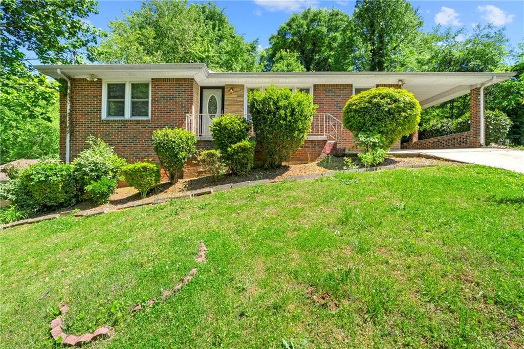 2 bedroom, 2 bathroom, 1,070 sq ft single family residence sold at 241 W Simon Terrace, Atlanta, GA 30318
