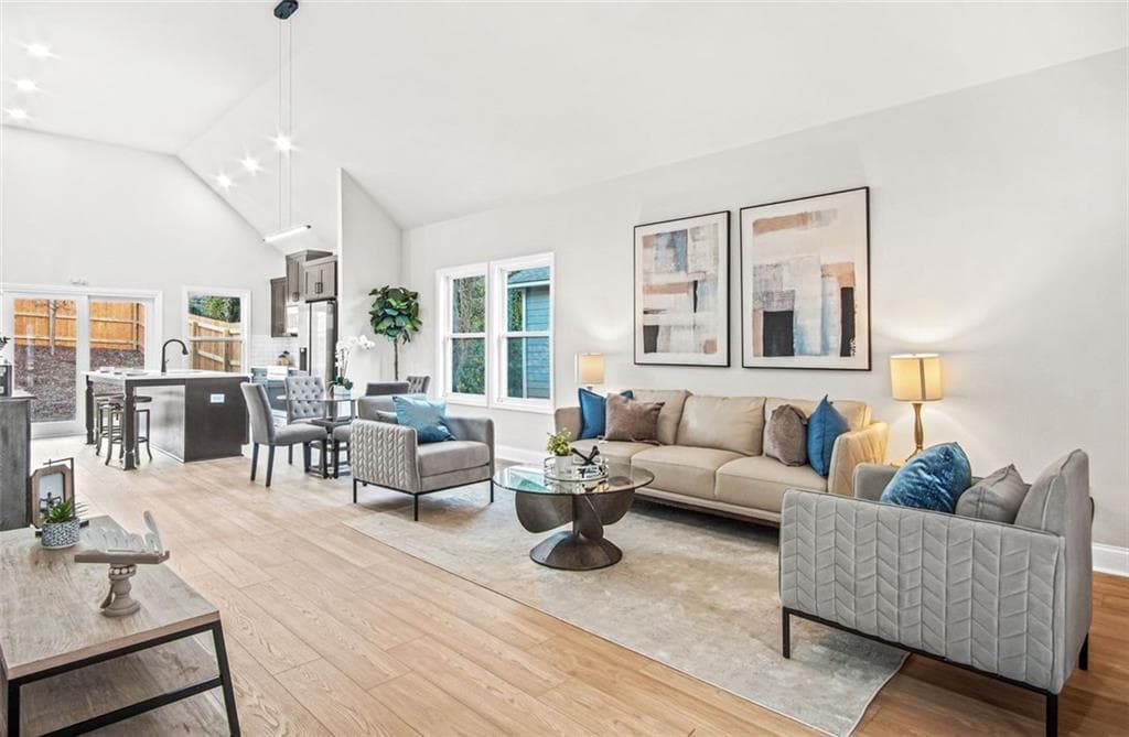 3 bedroom, 2 bathroom, 1,221 sq ft single family residence sold at 1257 EASON Street, Atlanta, GA 30314