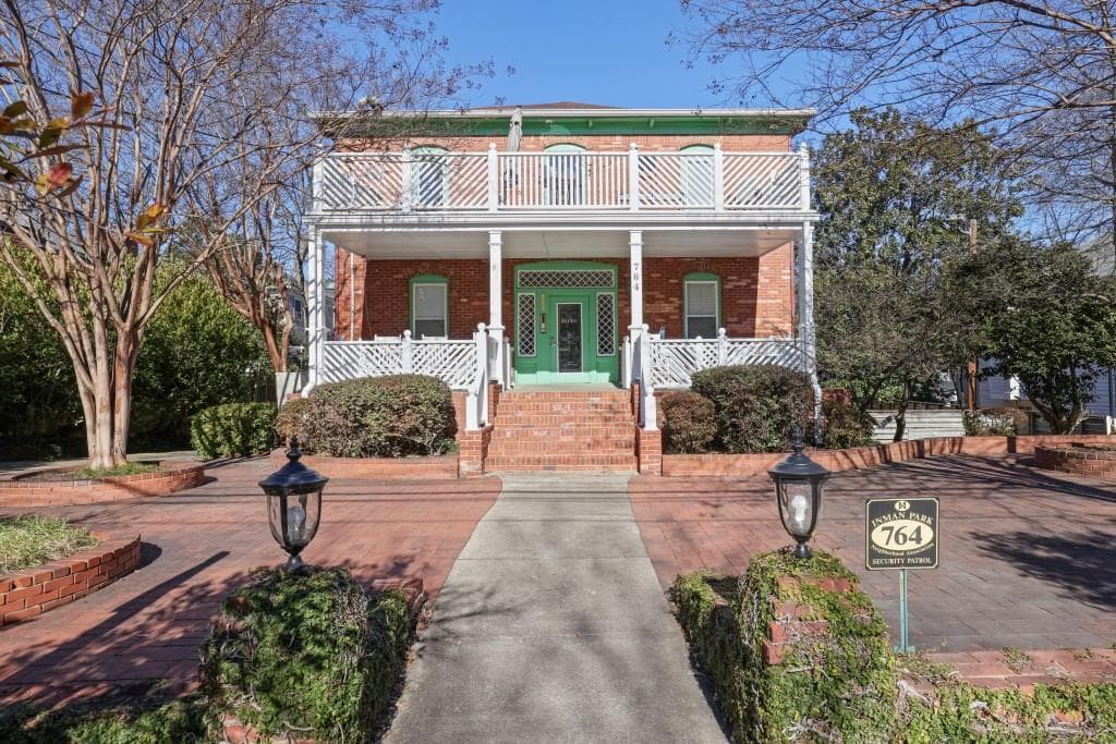 2 bedroom, 1 bathroom condominium sold at 764 Edgewood Avenue 8, Atlanta, GA 30307