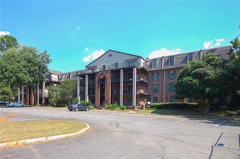 3091 Colonial Way C1, Atlanta, GA 30341 — most recent listing photo