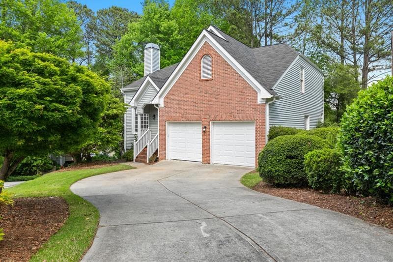 5 bedroom, 5 bathroom, 2,800 sq ft single family residence sold at 135 River Point Court, Alpharetta, GA 30022