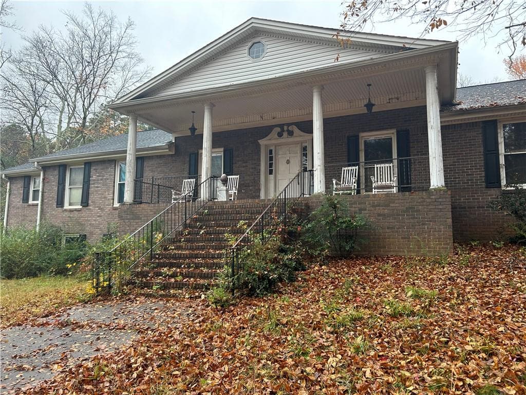 6 bedroom, 7 bathroom single family residence sold at 5710 Stewart Mill Road, Douglasville, GA 30135