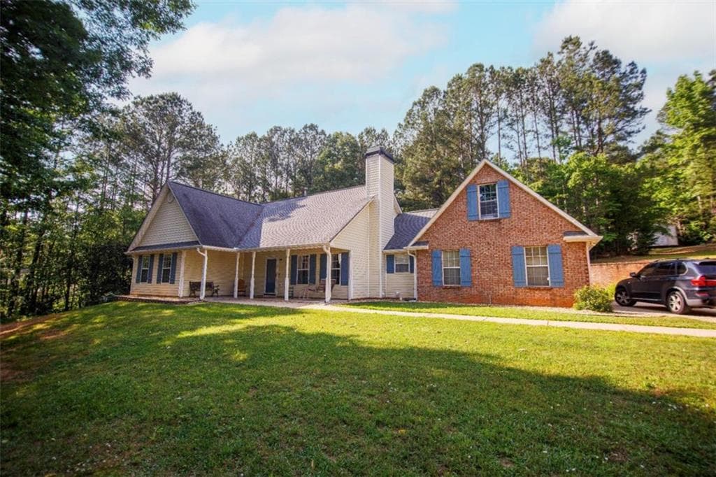 3 bedroom, 2 bathroom single family residence sold at 1039 Ola Dale Drive, Mcdonough, GA 30252