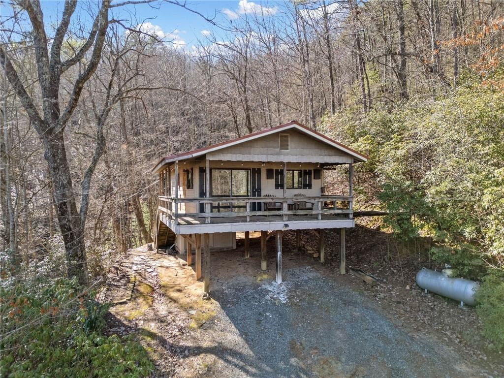 2 bedroom, 1 bathroom single family residence sold at 338 Canter Court, Ellijay, GA 30540