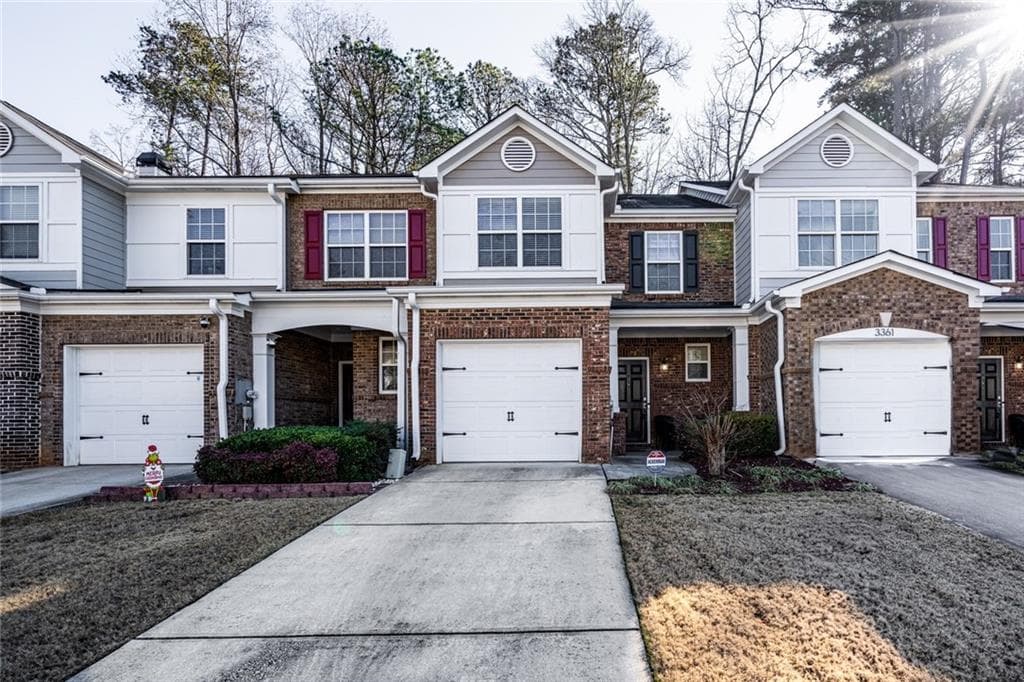 3 bedroom, 3 bathroom, 1,700 sq ft townhouse sold at 3363 Fernview Drive, Lawrenceville, GA 30044