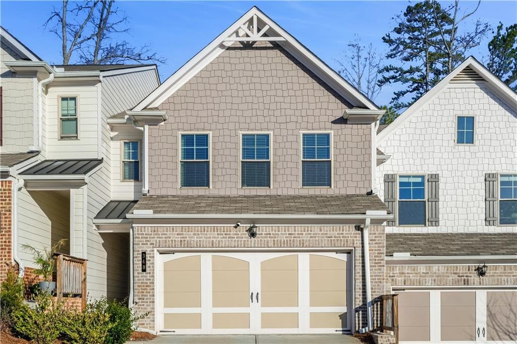 3 bedroom, 3 bathroom, 2,017 sq ft townhouse sold at 340 CHERRYHILL Lane, Woodstock, GA 30188