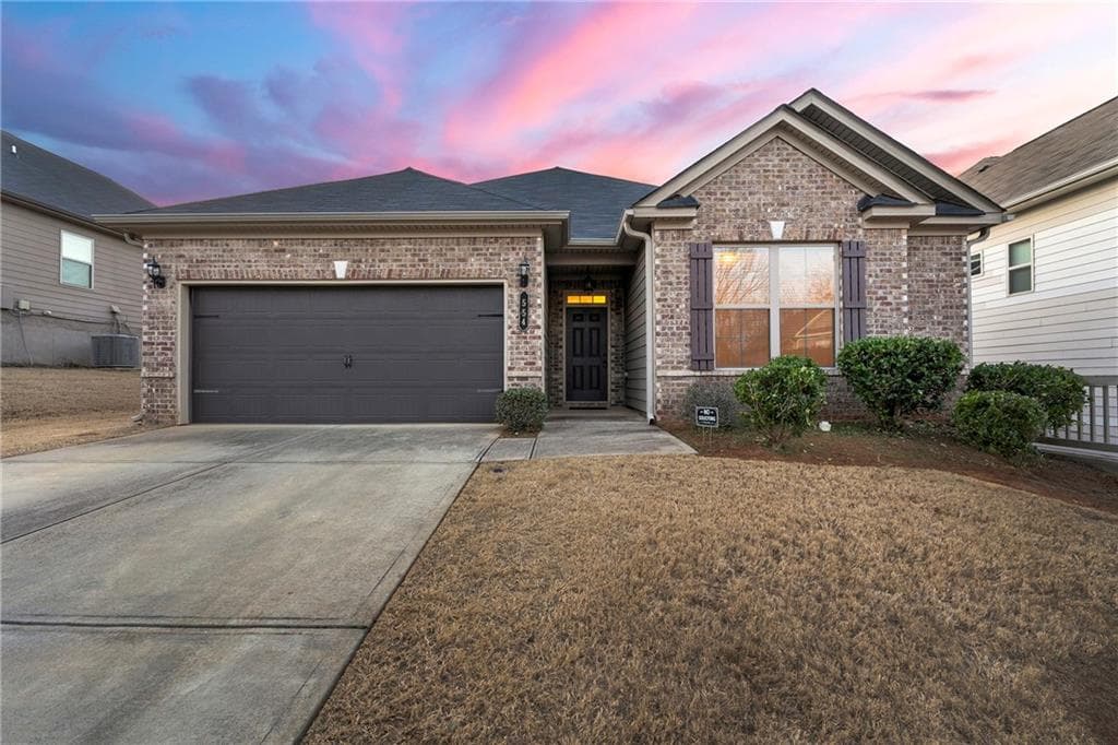 3 bedroom, 2 bathroom single family residence sold at 554 Lance View Lane, Lawrenceville, GA 30045