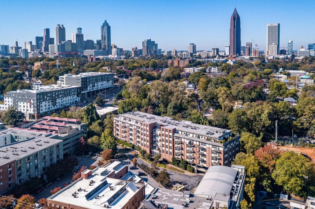 2 bedroom, 2 bathroom condominium sold at 640 Glen Iris Drive 515, Atlanta, GA 30308