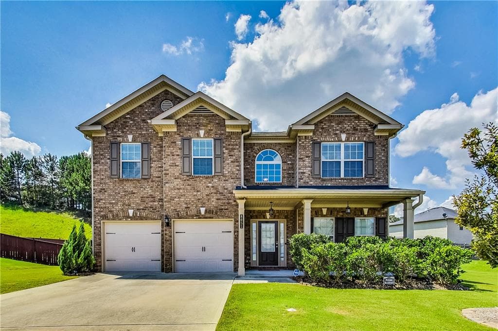 4 bedroom, 3 bathroom single family residence sold at 8051 Nolan Trail, Snellville, GA 30039