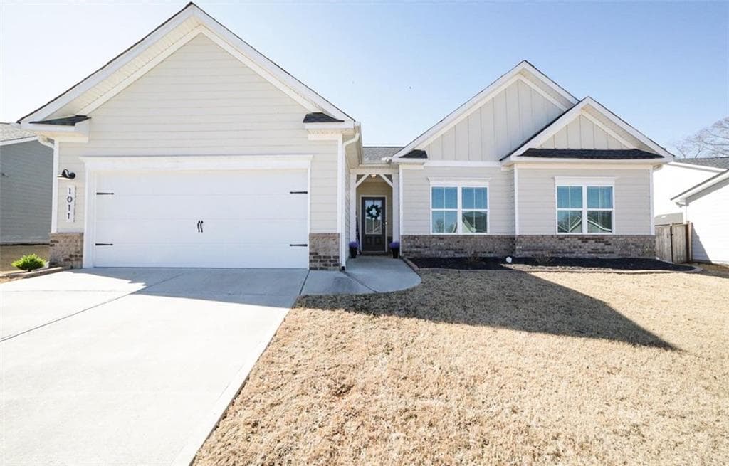 4 bedroom, 2 bathroom single family residence sold at 1011 Stonecreek Way, Monroe, GA 30655