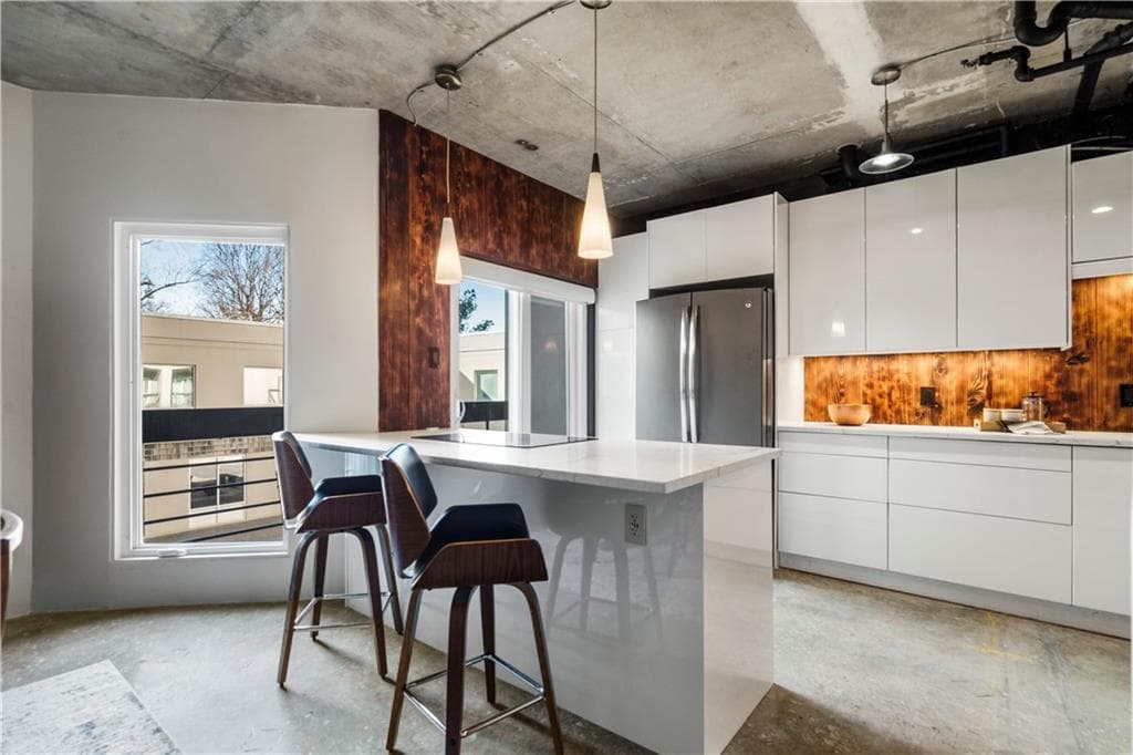 3 bedroom, 2 bathroom condominium sold at 587 Virginia Avenue 309, Atlanta, GA 30306