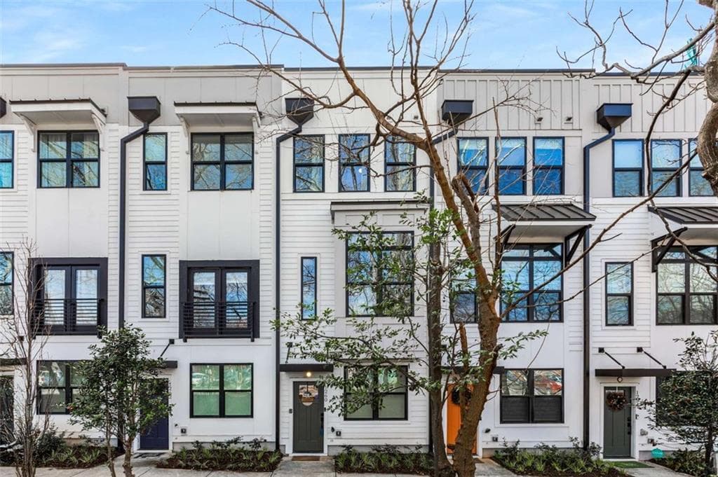 2 bedroom, 3 bathroom, 1,570 sq ft townhouse sold at 1260 WRIGHT Lane, Atlanta, GA 30316