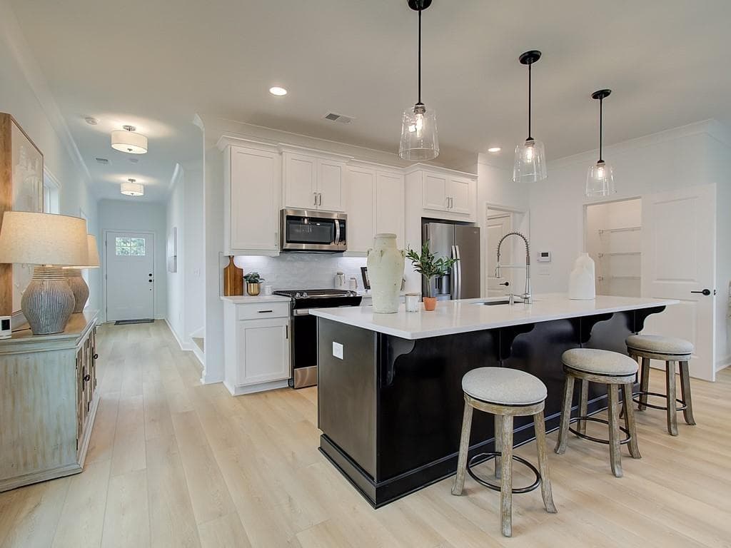 107 Winsome Way, Woodstock, GA 30188 — most recent listing photo