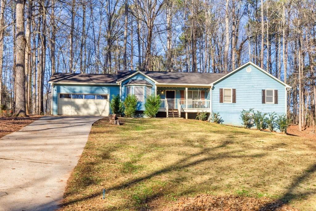 3 bedroom, 3 bathroom single family residence sold at 215 Silver Creek Lane, Stockbridge, GA 30281