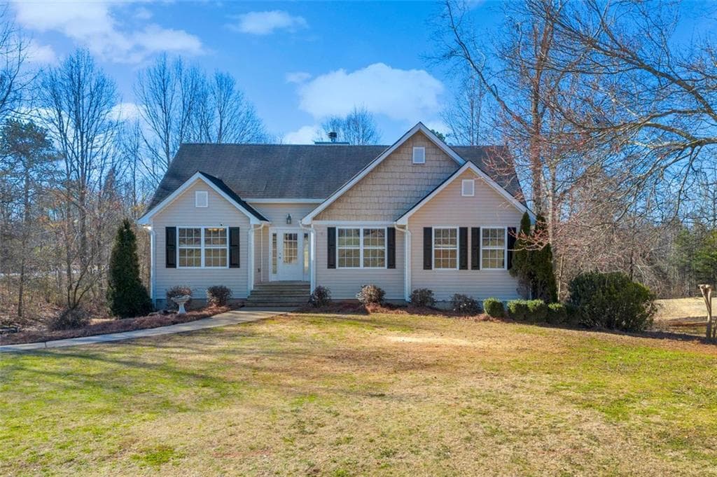 3 bedroom, 2 bathroom single family residence sold at 31 Beacon Drive, Maysville, GA 30558