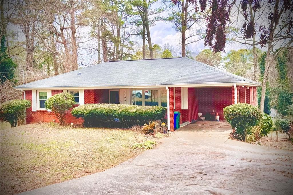 3 bedroom, 2 bathroom single family residence sold at 1866 Mary Lou Lane, Atlanta, GA 30316