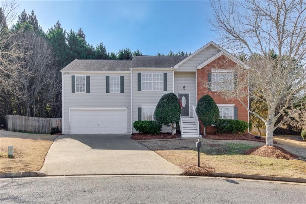4 bedroom, 3 bathroom, 2,572 sq ft single family residence sold at 102 River Marsh Lane, Woodstock, GA 30188