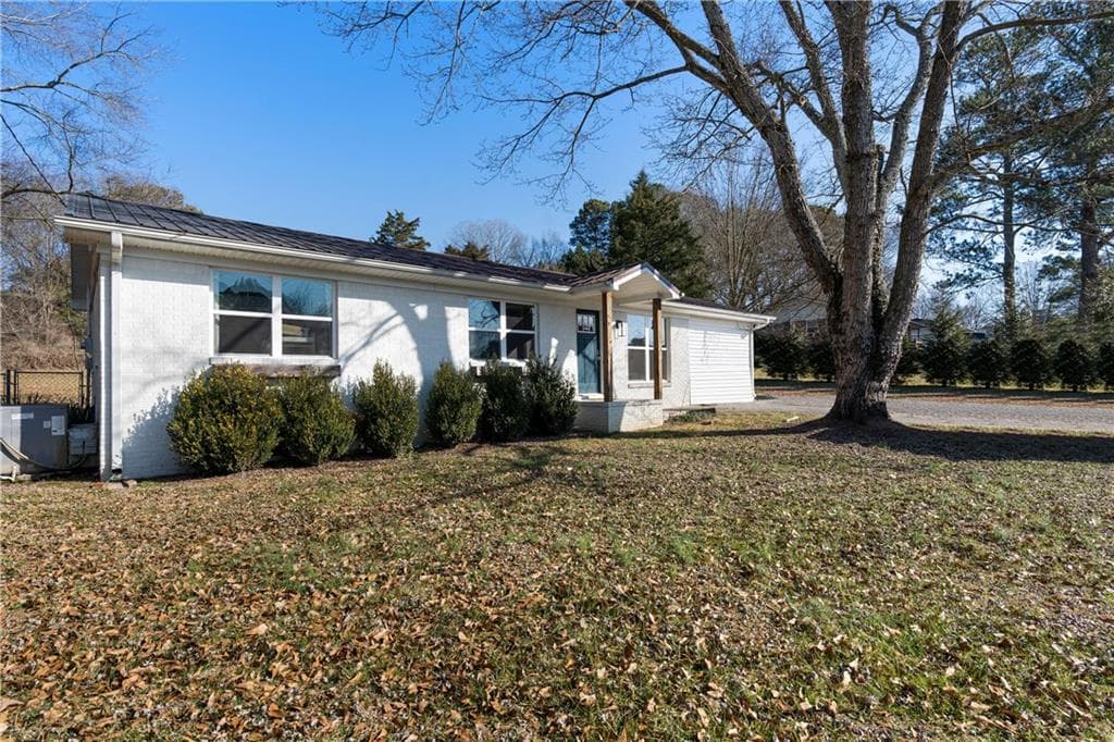 3 bedroom, 1 bathroom single family residence sold at 1129 Hall Memorial Road, Resaca, GA 30735