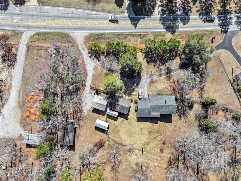3 bedroom, 2 bathroom single family residence for sale at 1891 HIGHWAY 81, Mcdonough, GA 30252 — photo 6